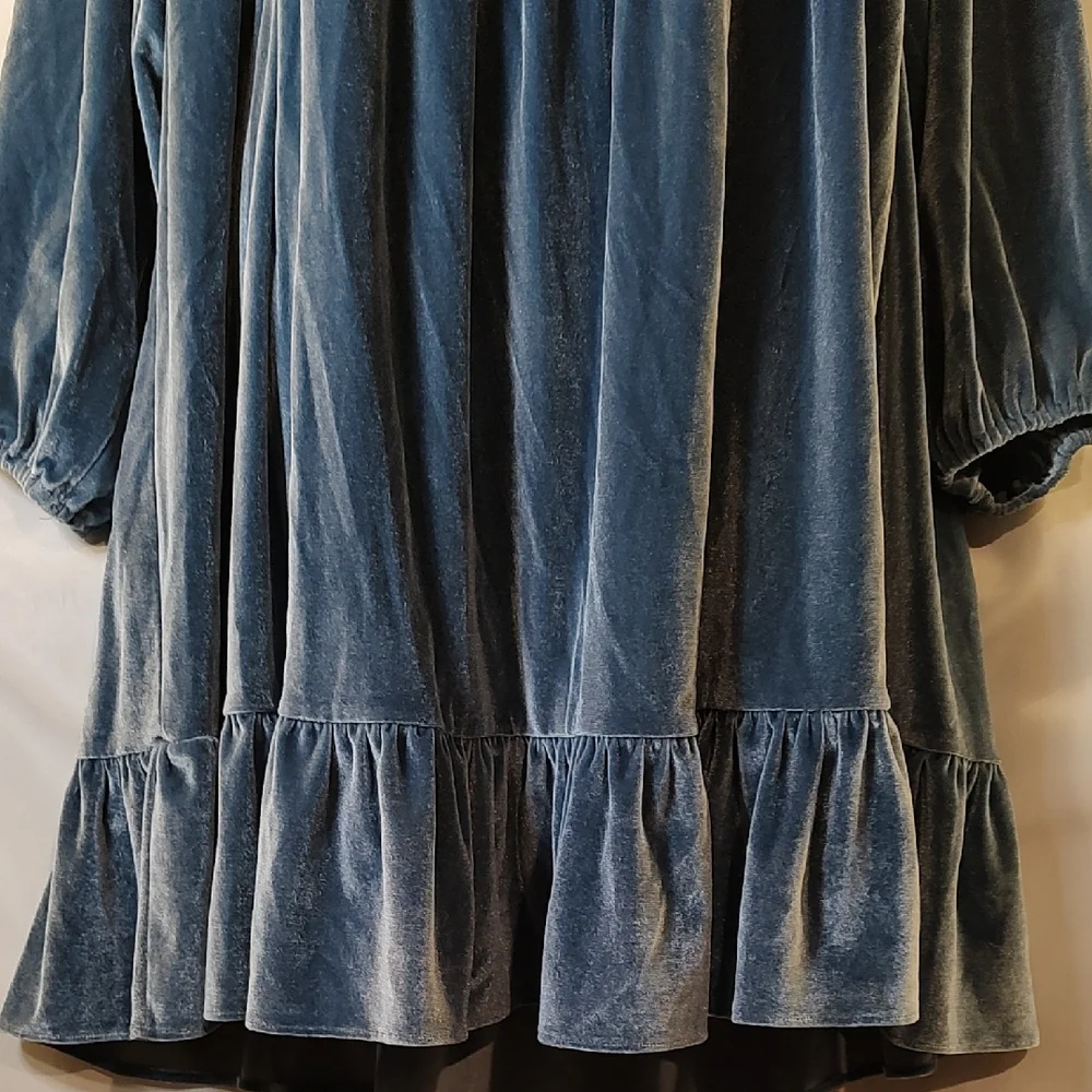 LC Lauren Conrad Blue Velvet Long Sleeve Dress - Picture 4 of 8